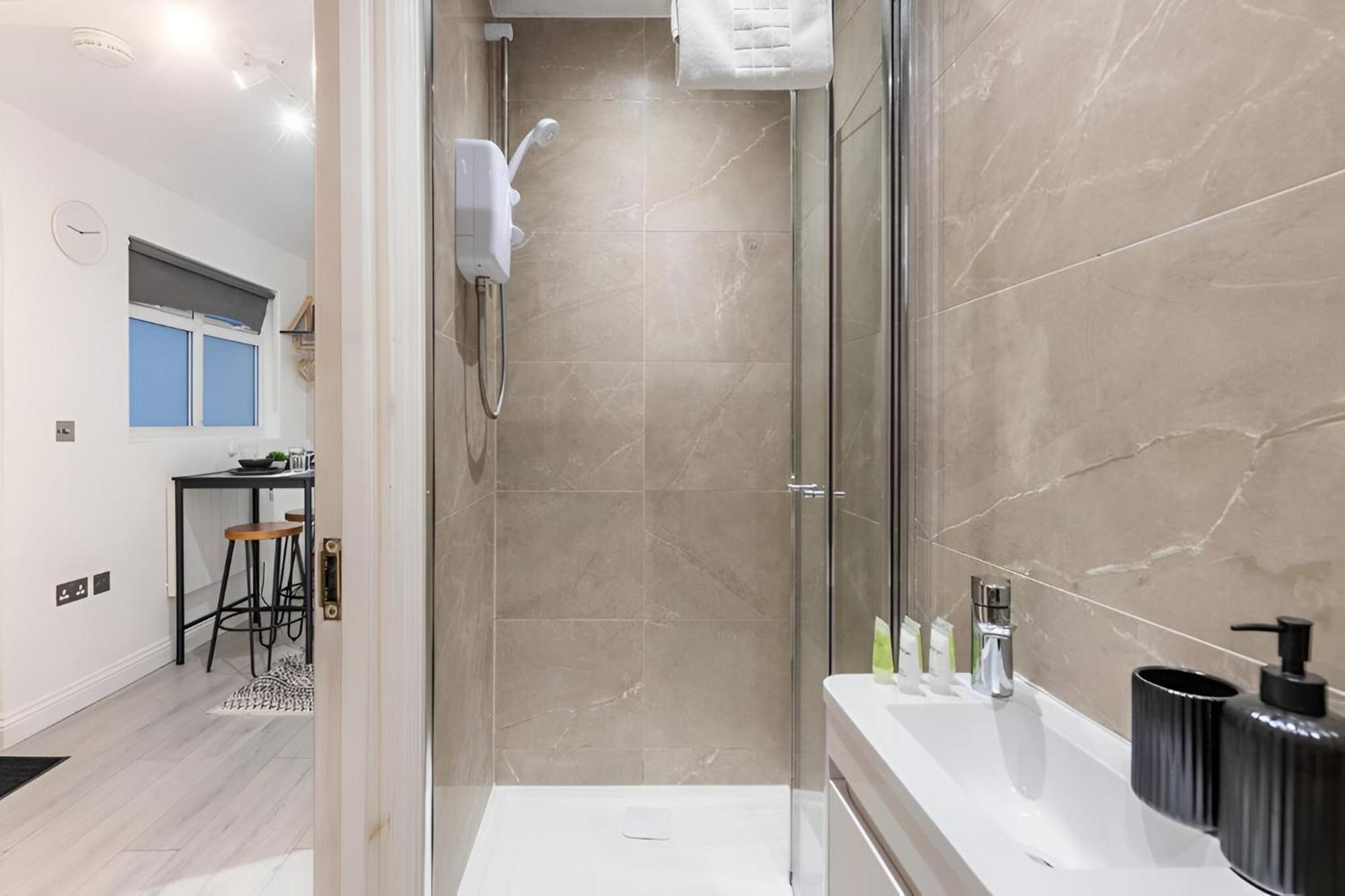 Cozy Vibes Minimalist Studio Stay Londres Exterior foto